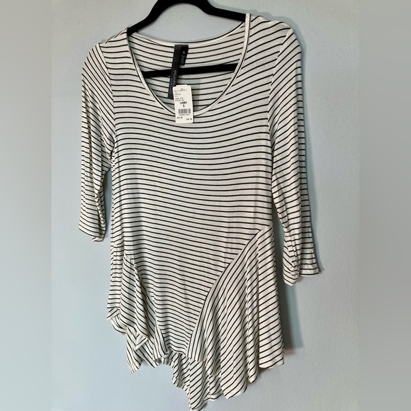 ellumiNation by Nikki Parker Asymmetric Tunic Top - S - NWT - Picture 5 of 8